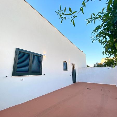 La Casa Di Nina Apartment Surano Exterior photo